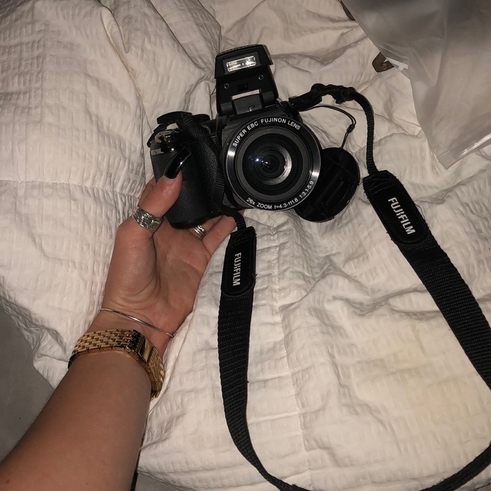 Fujifilm Digital Camera - image 3